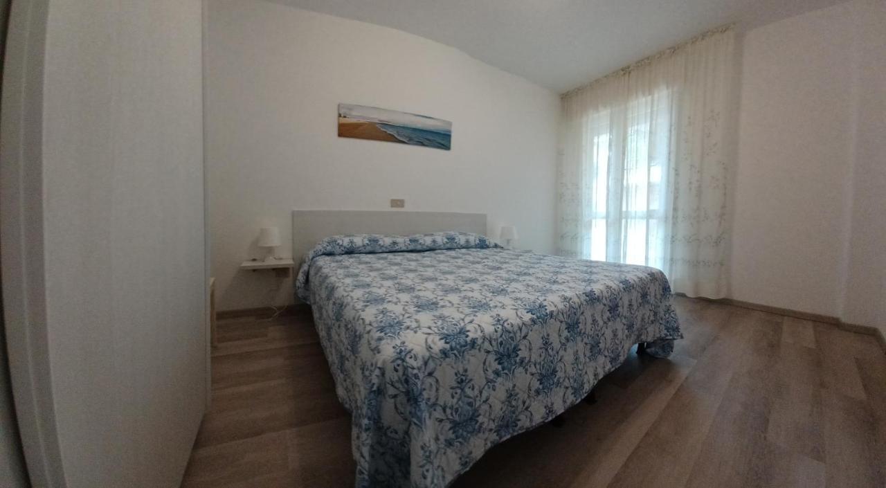 Casa Bivi - Apartments With 1 And 2 Bedrooms - Click Here For More Availabilities Lignano Sabbiadoro Exterior foto