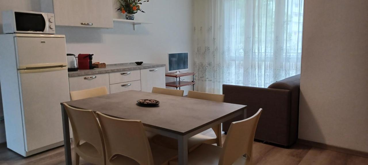 Casa Bivi - Apartments With 1 And 2 Bedrooms - Click Here For More Availabilities Lignano Sabbiadoro Exterior foto