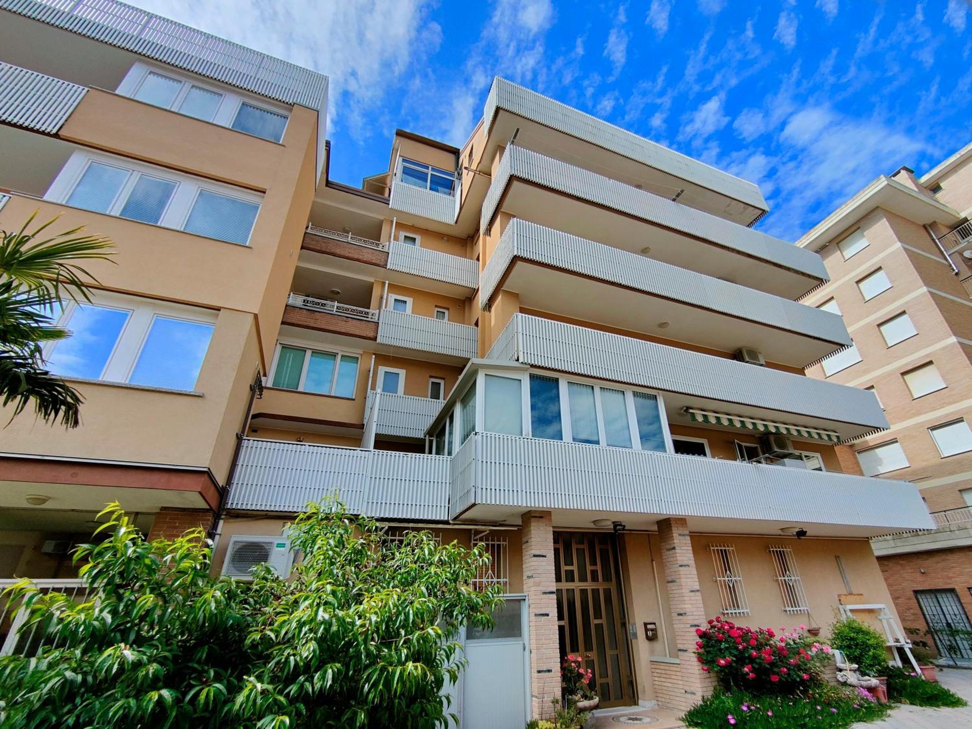 Casa Bivi - Apartments With 1 And 2 Bedrooms - Click Here For More Availabilities Lignano Sabbiadoro Exterior foto